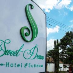 Отель Sweet Dreams Hotel Нигерия, Калабар - отзывы, цены и фото номеров - забронировать отель Sweet Dreams Hotel онлайн вид на фасад