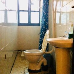 Icu Guesthouse in Kampala, Uganda from 120$, photos, reviews - zenhotels.com bathroom