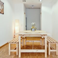 Carl Hostel München Мюнхен комната для гостей