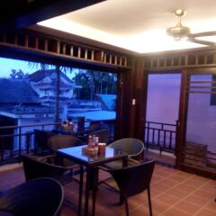 Отель Villa Orchid Garden Riverside гостиничный бар