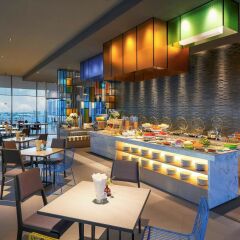 Отель Ibis Styles Bangkok Sukhumvit Phra Khanong Бангкок питание