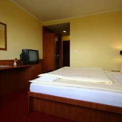Hotel Ludmila Мельник сейф в номере