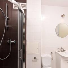 Отель Cilantro Bed & Breakfast Вроцлав ванная