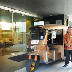 Отель Admiral Premier Sukhumvit 23 By Compass Hospitality Бангкок спортивное сооружение
