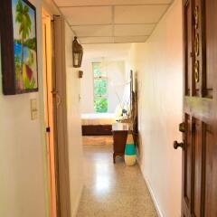 Отель Moonlight Beach Studio At Montego Bay Club Resort Ямайка, Монтего-Бей - отзывы, цены и фото номеров - забронировать отель Moonlight Beach Studio At Montego Bay Club Resort онлайн интерьер отеля