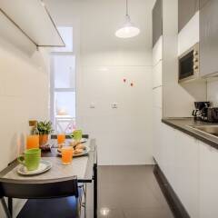 Отель Lapa Cozy Flat With Mezzanine Лиссабон в номере фото 2