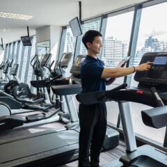 Отель AVANI Atrium Bangkok фитнесс-зал фото 2