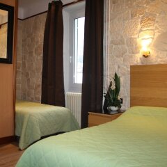 Le Savoy Hotel in Le Bourget-du-Lac, France from 102$, photos, reviews - zenhotels.com guestroom photo 4