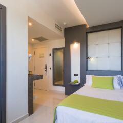 Sirenis Hotel Goleta & Spa сейф в номере