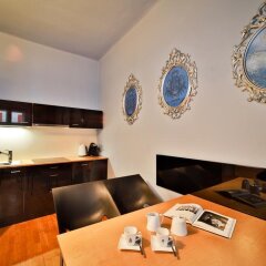 Апартаменты Prague Castle Questenberk Apartments в номере