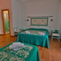 Hotel Le Mimose сейф в номере