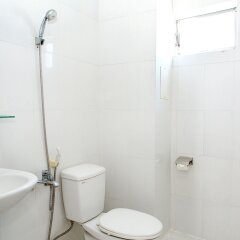 Отель Lucky Hotel Вьетнам, Нячанг - отзывы, цены и фото номеров - забронировать отель Lucky Hotel онлайн ванная