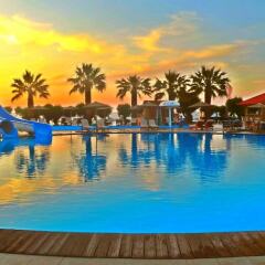 Отель Doreta Beach Resort & Spa Греция, Родос - отзывы, цены и фото номеров - забронировать отель Doreta Beach Resort & Spa онлайн бассейн фото 3