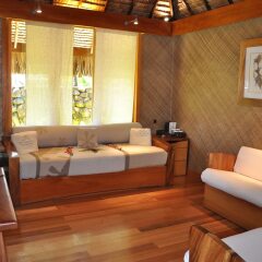 Отель Le Taha'a Island Resort & Spa интерьер отеля
