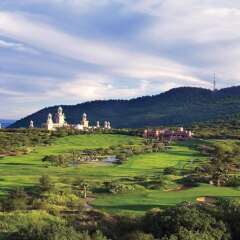 Отель The Palace of the Lost City at Sun City Resort спортивное сооружение
