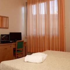 Отель Almada Guesthouse удобства в номере