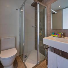 BQ Amfora Beach Adults Only Hotel ванная
