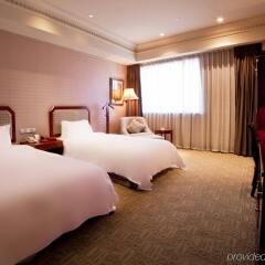 Отель Majesty Plaza Shanghai комната для гостей фото 3