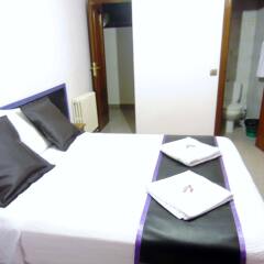 Отель Hostal Chelo Испания, Мадрид - 3 отзыва об отеле, цены и фото номеров - забронировать отель Hostal Chelo онлайн комната для гостей фото 3