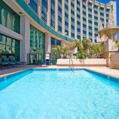 Отель Crowne Plaza Los Angeles-Commerce Casino бассейн фото 3