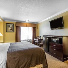 Отель Quality Inn & Suites Bell Gardens Белл Гарденс удобства в номере