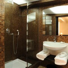 Отель Ucciardhome Hotel Италия, Палермо - отзывы, цены и фото номеров - забронировать отель Ucciardhome Hotel онлайн ванная фото 2