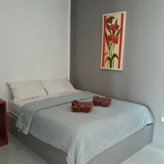Lanta Hugs and Hostel Ланта комната для гостей