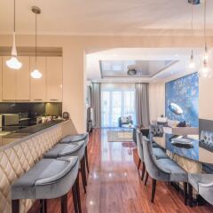 Апартаменты Oasis Apartments - Liberty Bridge в номере