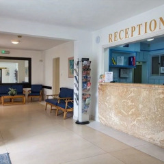Mavina Hotel and Apartments интерьер отеля фото 2