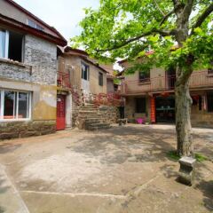 Yijun Family Hotel вид на фасад фото 3