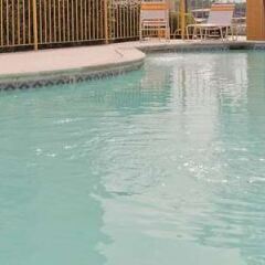 Отель La Quinta Inn & Suites Meridian бассейн фото 3