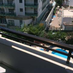 Oasis Hotel балкон
