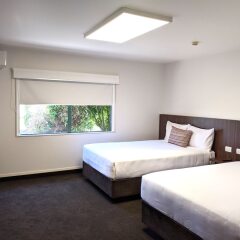 Hamilton Airport Hotel & Conference Centre комната для гостей фото 2