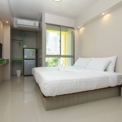 Отель A Room Bangkok Sathorn Бангкок комната для гостей фото 2
