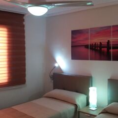 Отель Valencia Beach Suites Wifi Fibra комната для гостей фото 2