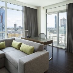 Отель Element Vancouver Metrotown Канада, Бурнаби - отзывы, цены и фото номеров - забронировать отель Element Vancouver Metrotown онлайн комната для гостей фото 4