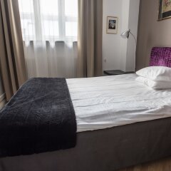 The Vault Hotel сейф в номере