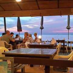 Sea Falcon Hotel гостиничный бар