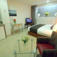 Sea Land Suites Израиль, Тель-Авив - 11 отзывов об отеле, цены и фото номеров - забронировать отель Sea Land Suites онлайн комната для гостей фото 3