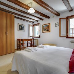Отель Bed & Breakfast Giardini Италия, Венеция - 1 отзыв об отеле, цены и фото номеров - забронировать отель Bed & Breakfast Giardini онлайн комната для гостей фото 2