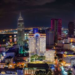 Отель Caravelle Saigon городской автобус