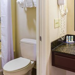 Отель Quality Inn Vicksburg ванная фото 2