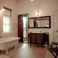 Отель The Asadang B & B ванная