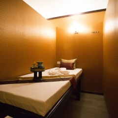 J&Y Hotel Бангкок спа фото 2
