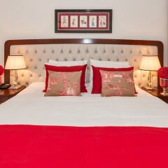 Four Doors Hotel комната для гостей