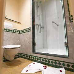 Отель Senator Hotel Tanger Марокко, Танжер - отзывы, цены и фото номеров - забронировать отель Senator Hotel Tanger онлайн ванная