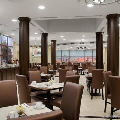 Отель Holiday Inn Krakow City Centre Польша, Краков - 4 отзыва об отеле, цены и фото номеров - забронировать отель Holiday Inn Krakow City Centre онлайн питание