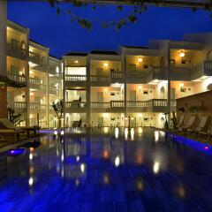 Aurora Riverside Hotel & Villas Hoi An бассейн