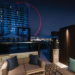 Отель The LINQ Hotel & Casino США, Лас-Вегас - 9 отзывов об отеле, цены и фото номеров - забронировать отель The LINQ Hotel & Casino онлайн гостиничный бар