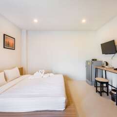 Отель Phuket Marine Poshtel фото 34